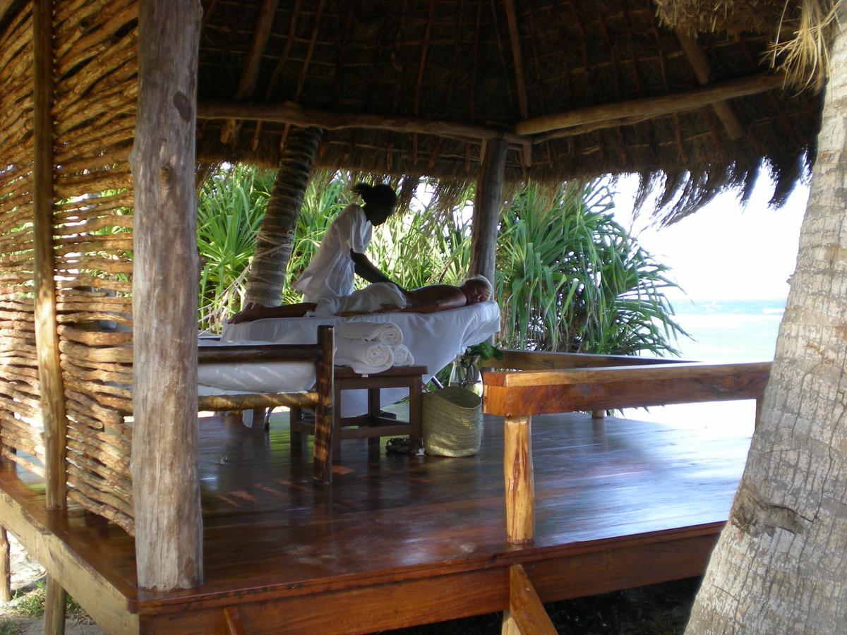 Msambweni Beach House Villa Esterno foto