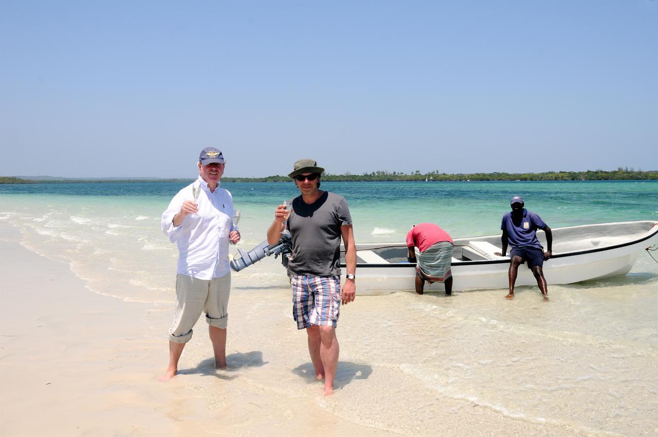 Msambweni Beach House Villa Esterno foto